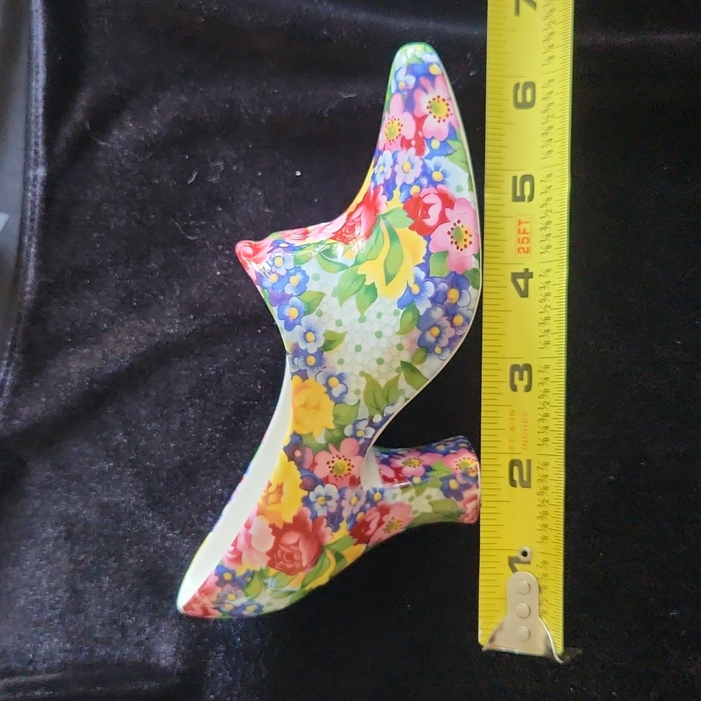 Royal Wenton Bone China shoe - Picture 3 of 4
